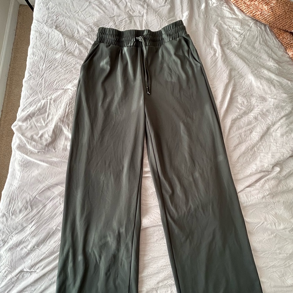 Women’s Dark Green Pants